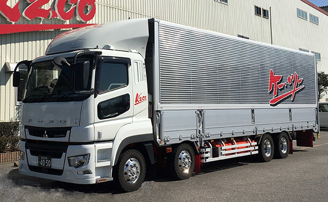 採用情報　大型ドライバー（10トン）
